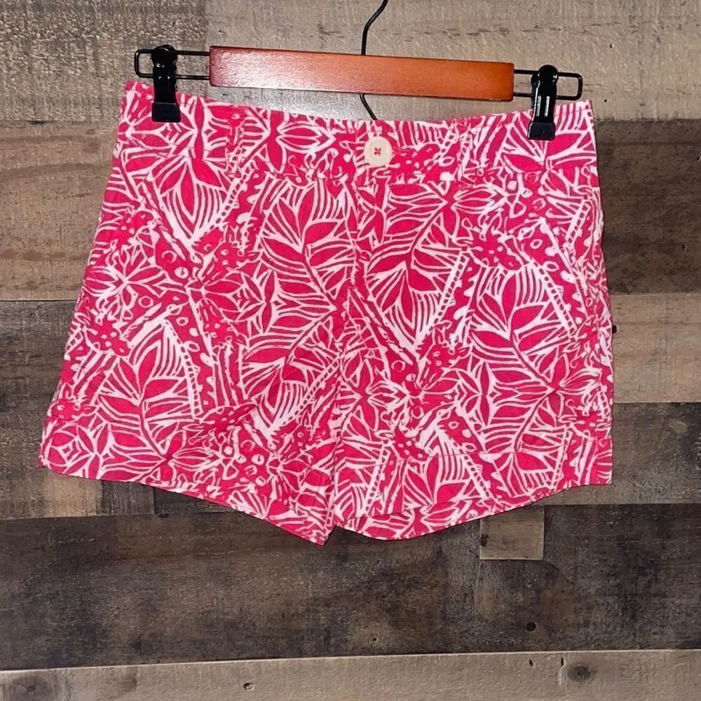 Lilly Pulitzer Punch Pink Giraffe Print Callahan Shorts